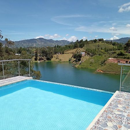 Paradise Lake Finca Hotel Guatape Exterior photo
