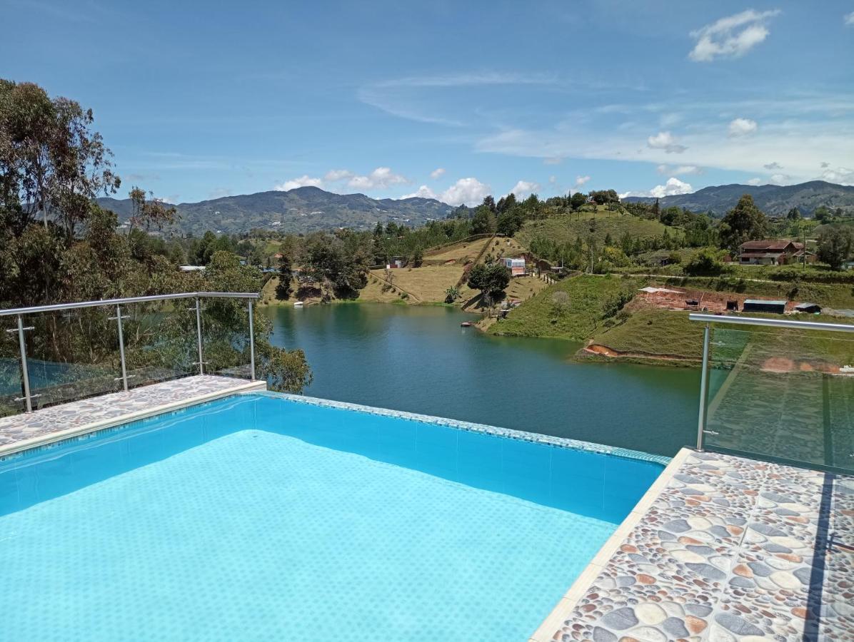 Paradise Lake Finca Hotel Guatape Exterior photo