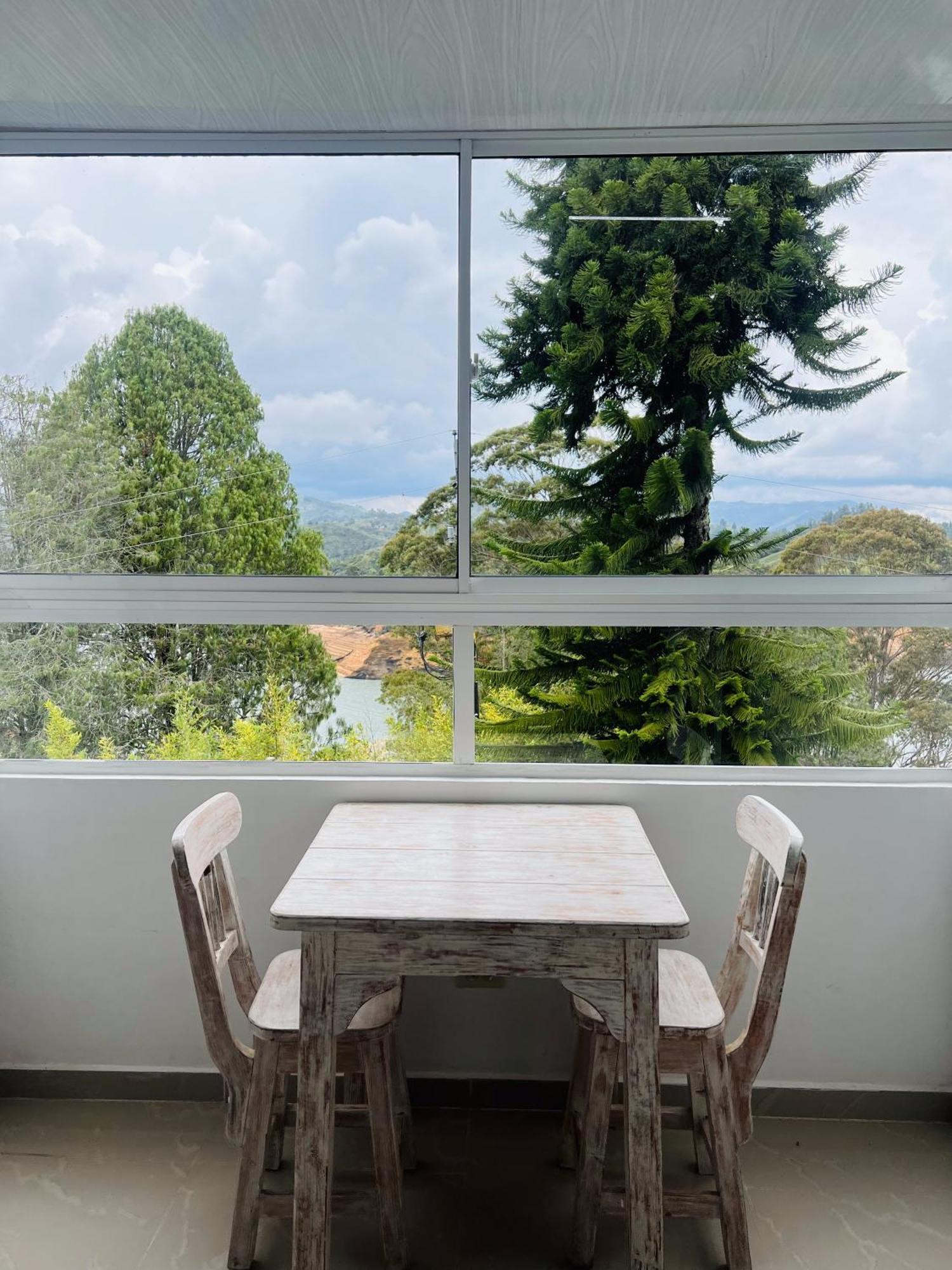 Paradise Lake Finca Hotel Guatape Exterior photo